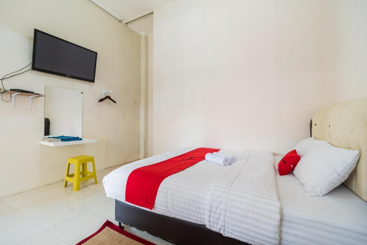 Reddoorz Syariah Near Pasar Aur Kuning Bukittinggi Exterior foto