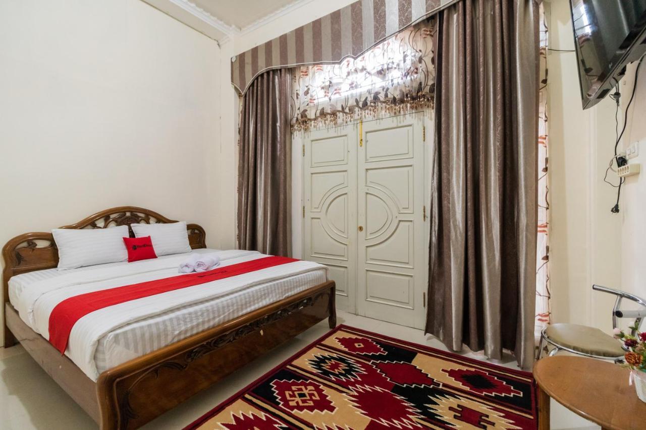 Reddoorz Syariah Near Pasar Aur Kuning Bukittinggi Exterior foto